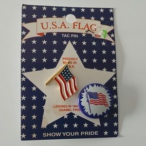 USA flag pins